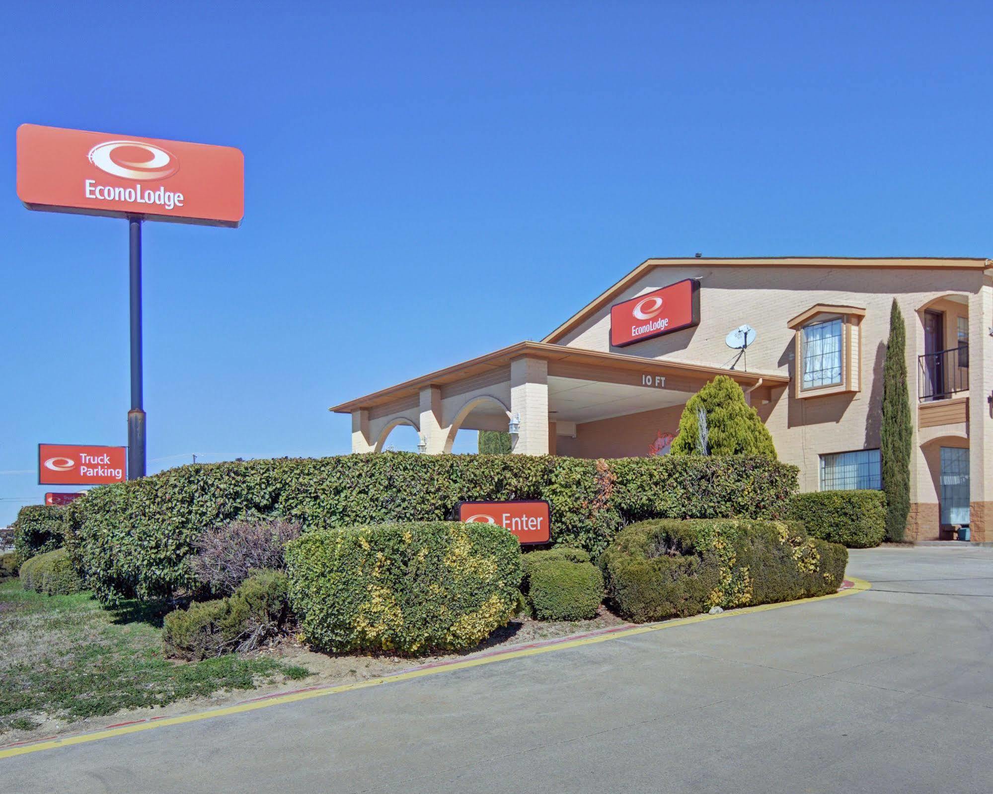 Отель Super 8 By Wyndham Decatur Texas Экстерьер фото
